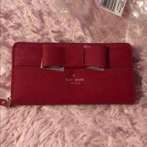 Brand New Red Kate Spade Wallet w/ Zipper